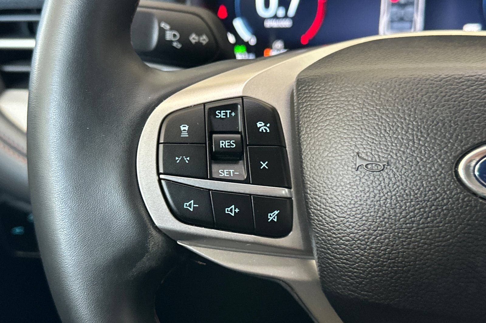 2025 Ford Explorer Active 4WD
