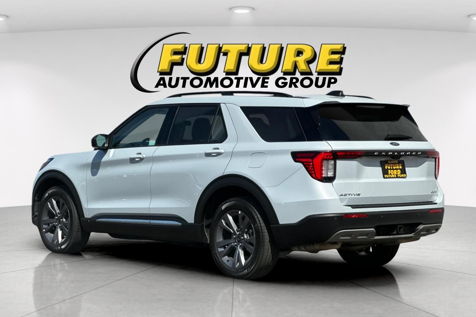 2025 Ford Explorer Active 4WD