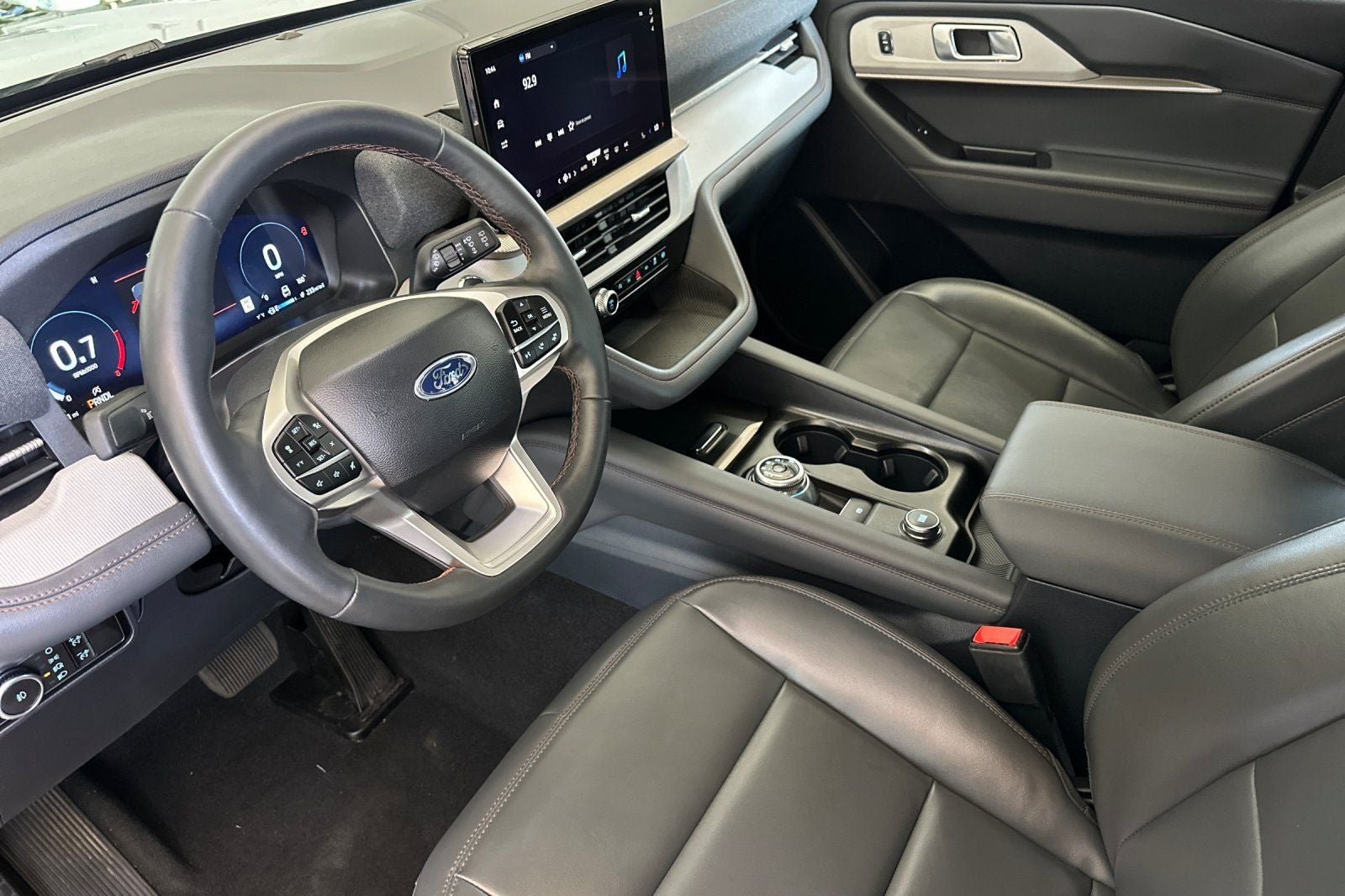 2025 Ford Explorer Active 4WD