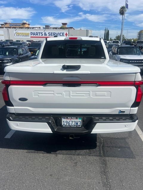 2023 Ford F-150 Lightning Platinum Crew Cab 4WD