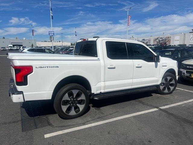 2023 Ford F-150 Lightning Platinum Crew Cab 4WD