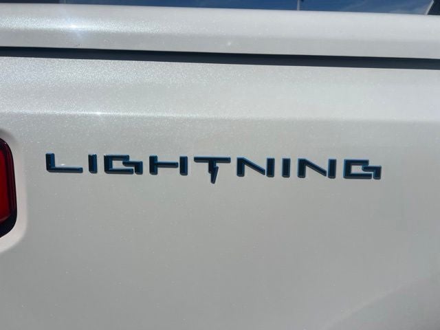 2023 Ford F-150 Lightning Platinum Crew Cab 4WD