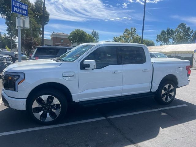 2023 Ford F-150 Lightning Platinum Crew Cab 4WD