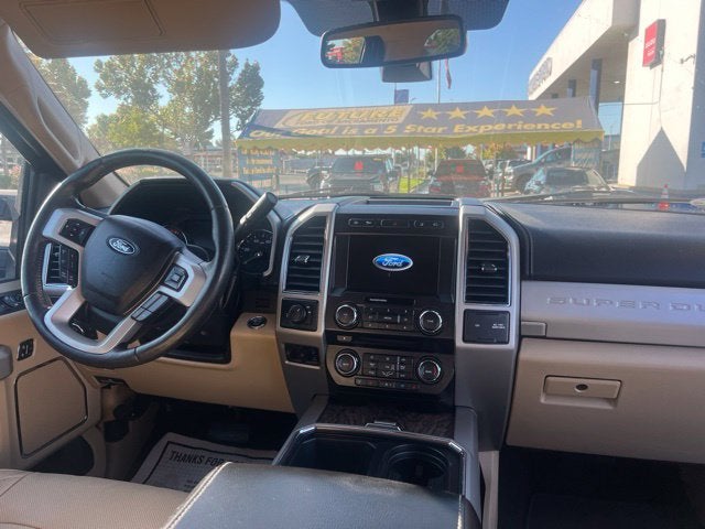 2018 Ford F-250SD Lariat Crew Cab RWD 6.7L Diesel & Ultimate Package