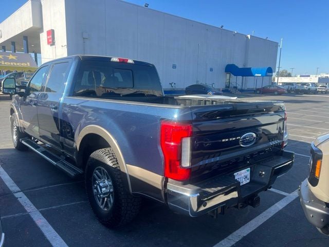 2018 Ford F-250SD Lariat Crew Cab RWD 6.7L Diesel & Ultimate Package