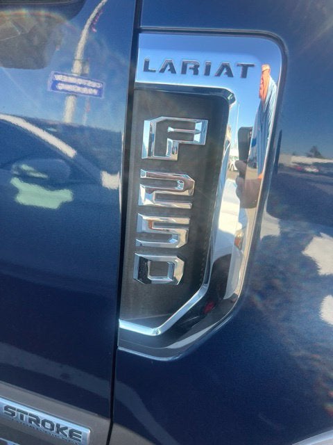 2018 Ford F-250SD Lariat Crew Cab RWD 6.7L Diesel & Ultimate Package