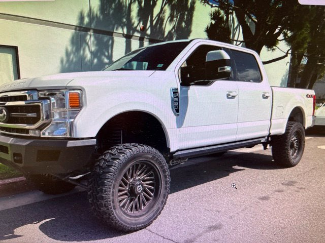 2021 Ford F-250SD Lariat Super Crew 4WD Lifted w/Upgraded Wheels