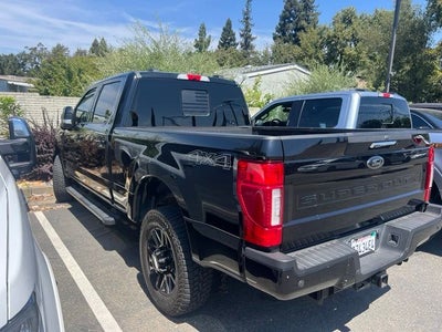 2022 Ford F-250SD Lariat Crew Cab 4WD w/Black Appearance Package