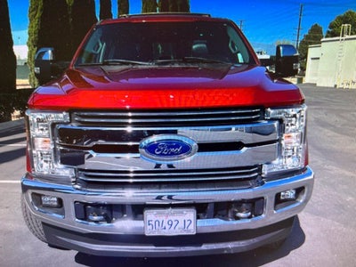 2017 Ford F-250SD Lariat Crew Cab 4WD Lifted w/Ultimate Package & Only 28K
