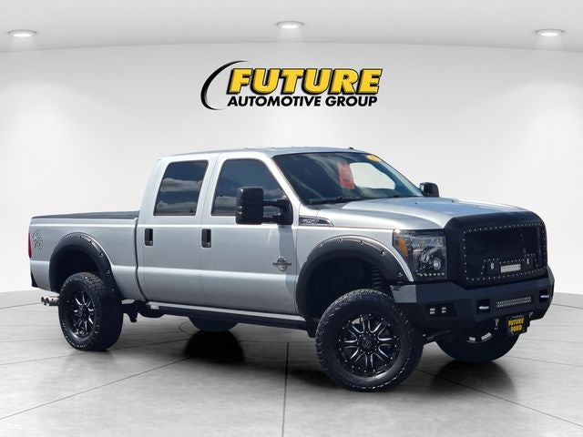 2012 Ford F-250SD XLT Crew Cab 4WD Lifted w/Upgraded Wheels