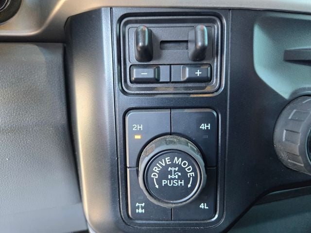 2024 Ford F-250SD XLT Crew Cab 4WD w/Tremor Off-Road Package
