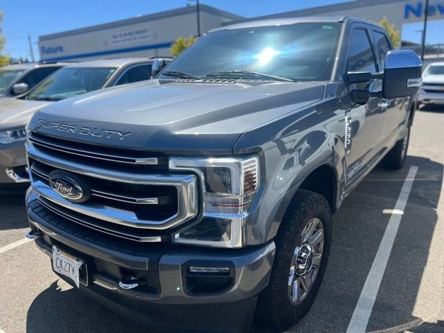 2022 Ford F-250SD Platinum Crew Cab 4WD w/Moonroofs
