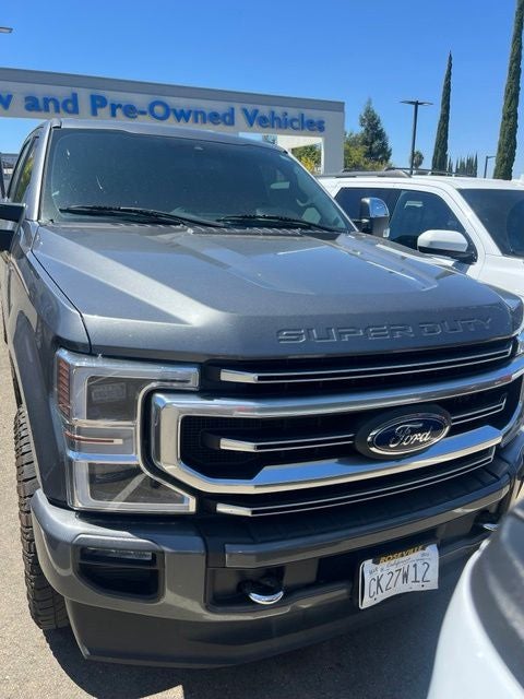 2022 Ford F-250SD Platinum Crew Cab 4WD w/Moonroofs