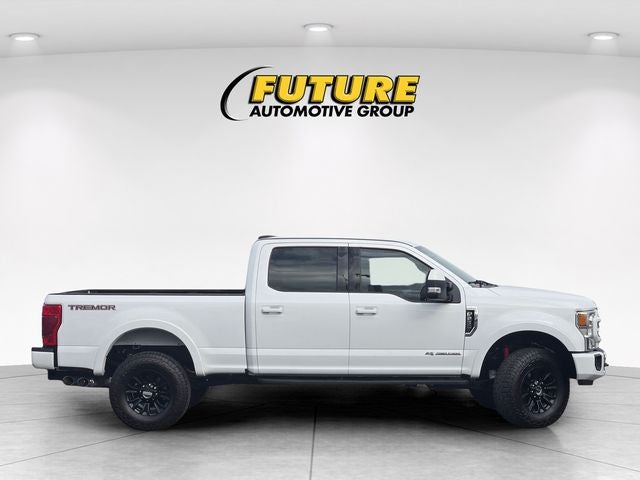 2022 Ford F-250SD Lariat Crew Cab 4WD w/Tremor & Sport Appearance Package