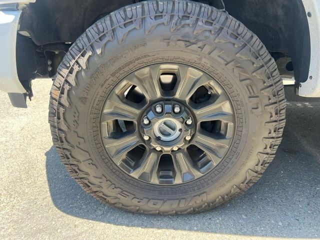 2022 Ford F-250SD Lariat Crew Cab 4WD w/Tremor & Sport Appearance Package