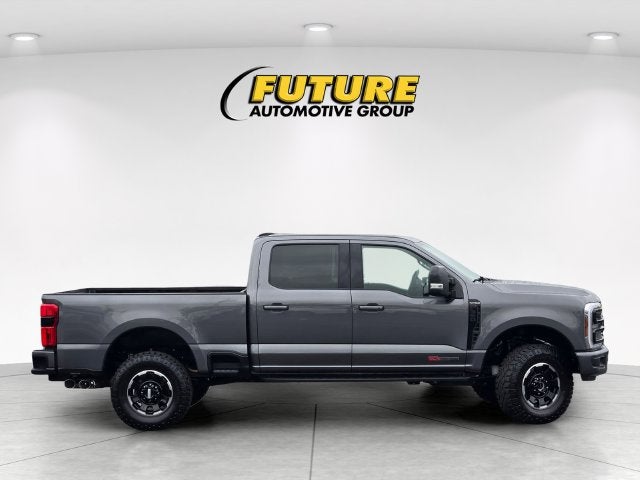 2026 Ford F-350SD Platinum Crew Cab 4WD Tremor Off-Road