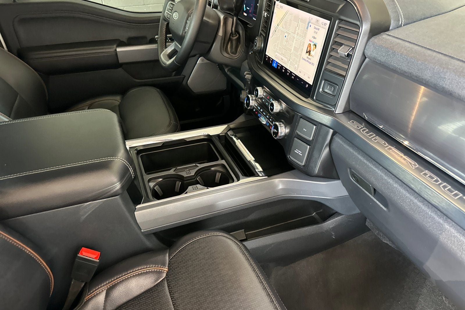 2025 Ford F-350SD Lariat