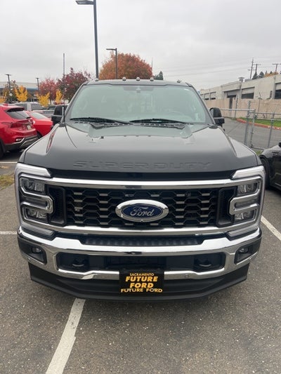 2023 Ford F-350SD Lariat DRW Crew Cab 4WD w/Ultimate Package
