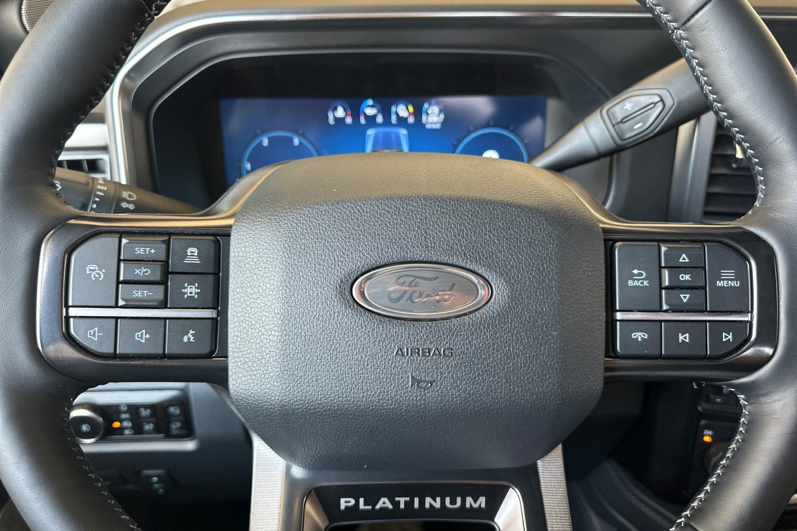 2026 Ford F-350SD Platinum DRW