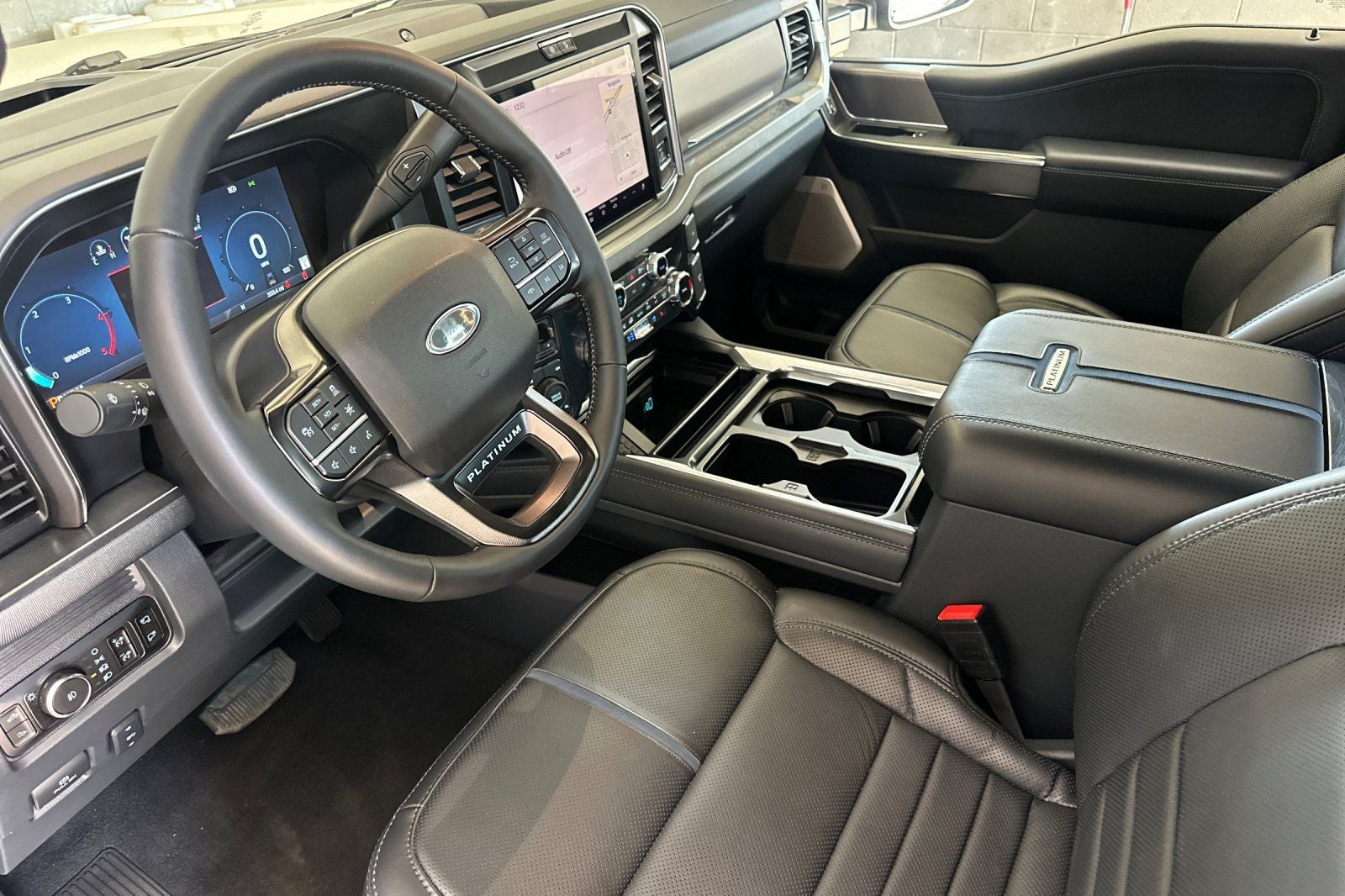 2026 Ford F-350SD Platinum DRW