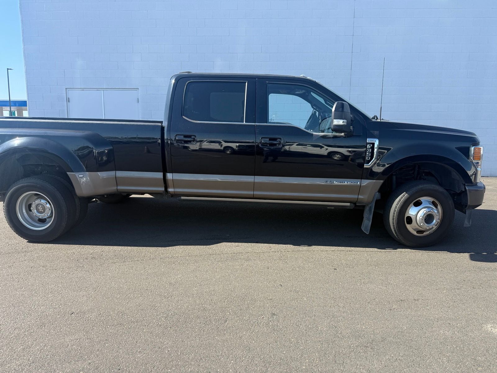 2022 Ford F-350SD King Ranch DUALLY