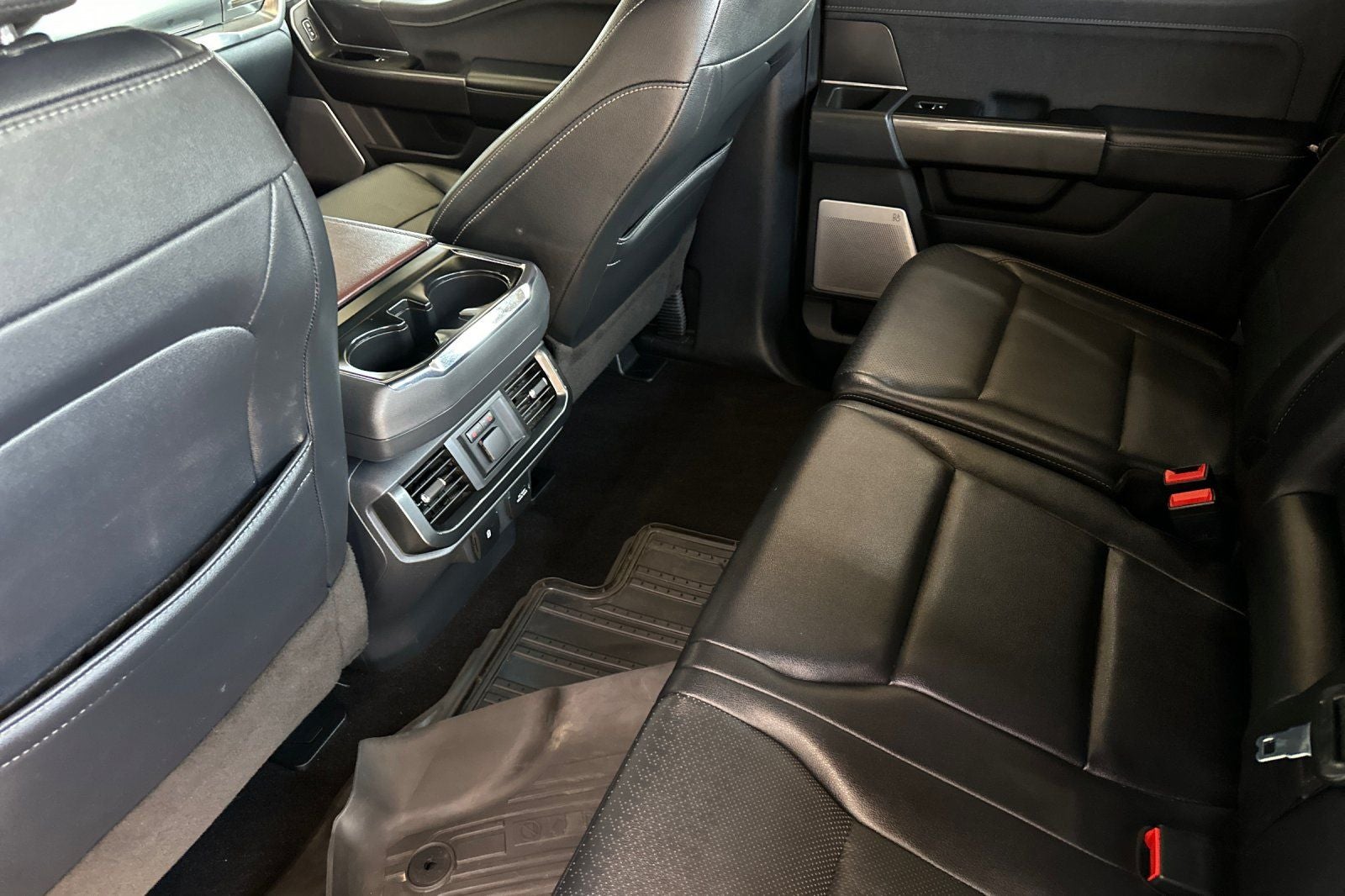 2022 Ford F-150 Lariat BLACK WIDOW
