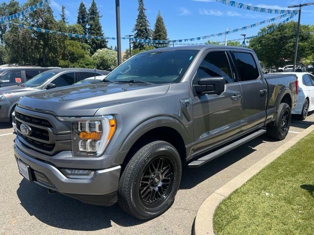 2022 Ford F-150 XLT Super Crew 4WD 5.0L w/302A
