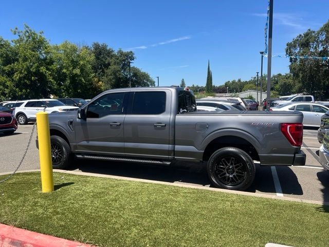 2022 Ford F-150 XLT Super Crew 4WD 5.0L w/302A