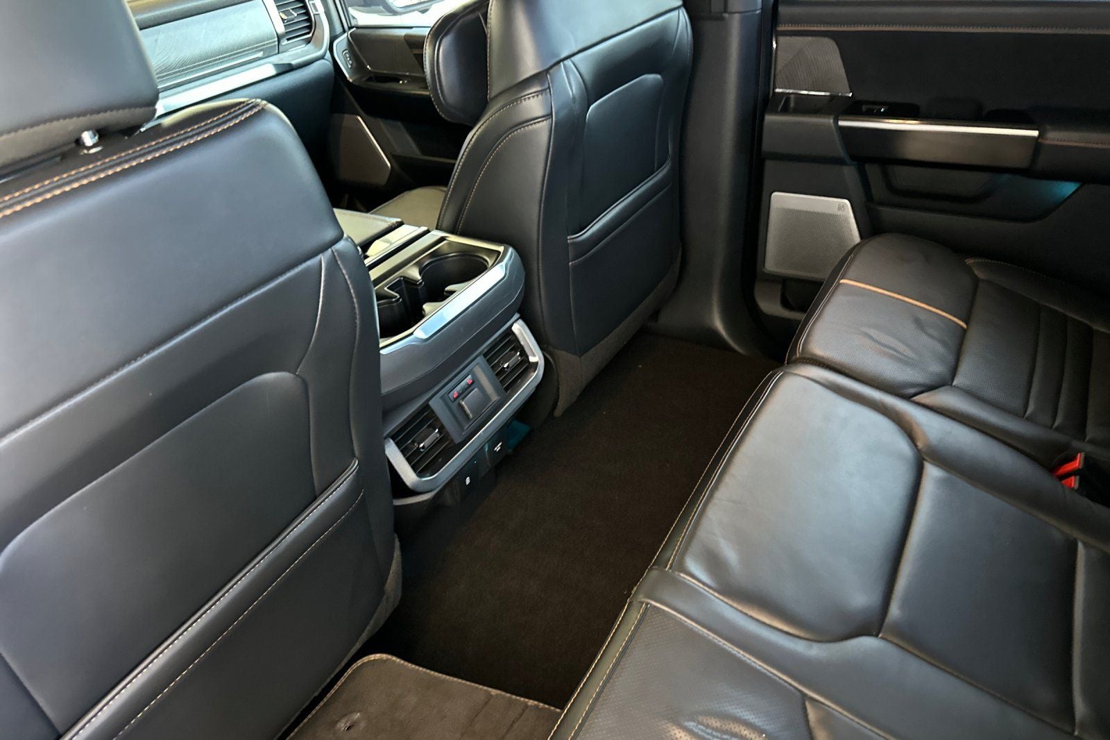 2022 Ford F-150 Platinum 4WD