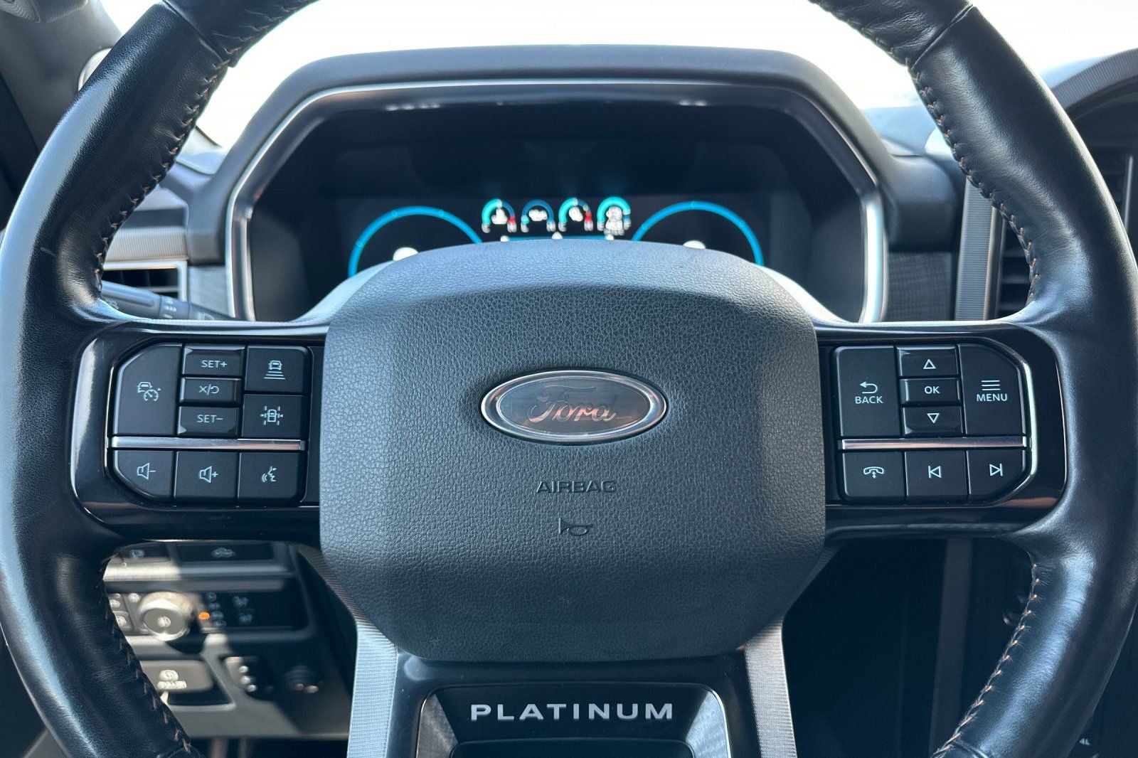 2022 Ford F-150 Platinum 4WD