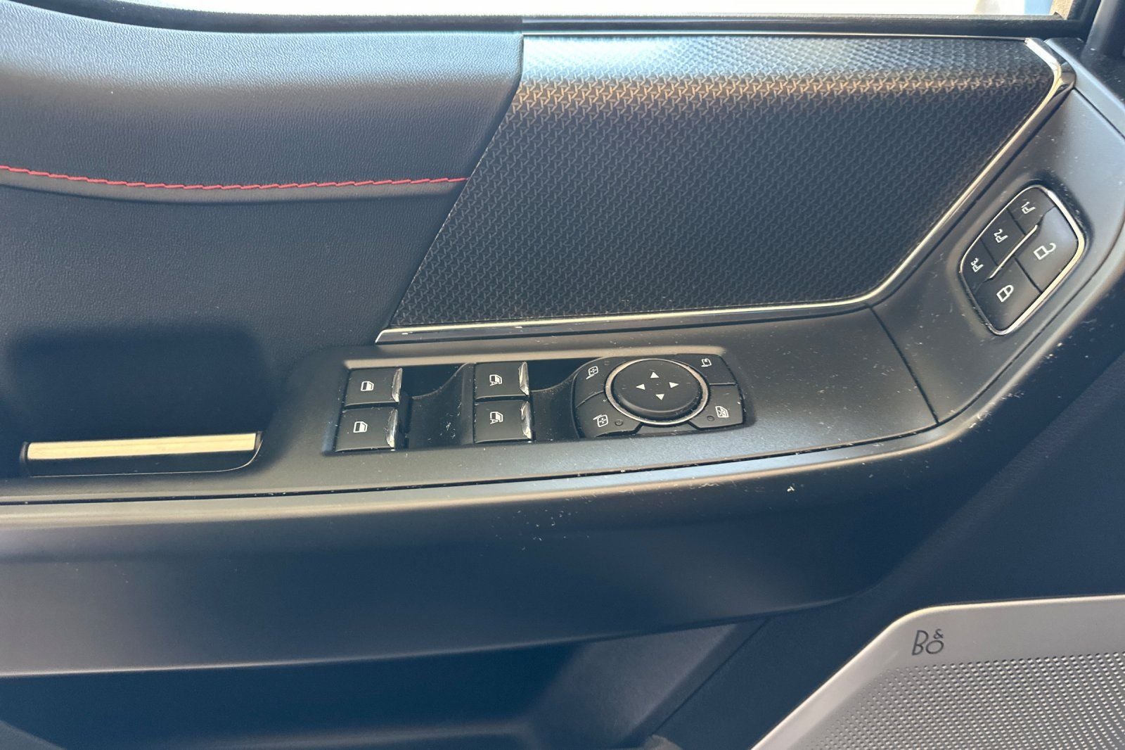 2025 Ford F-150 Raptor SPACE WHITE