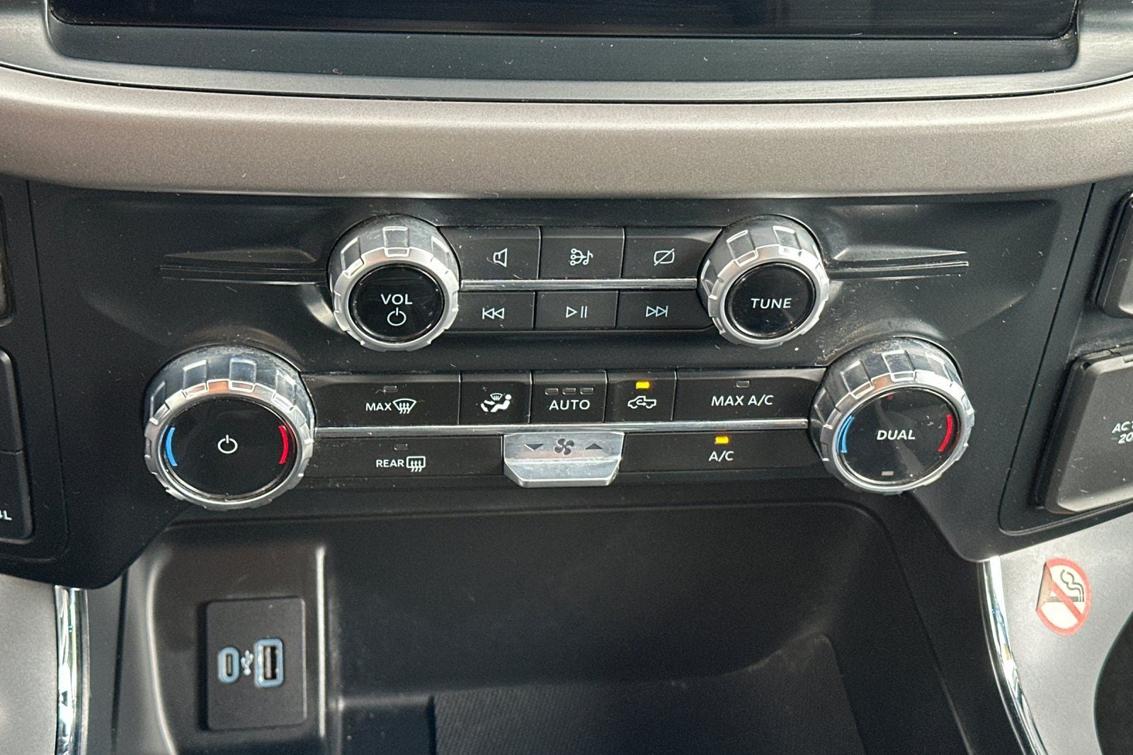 2024 Ford F-150 XLT 4WD