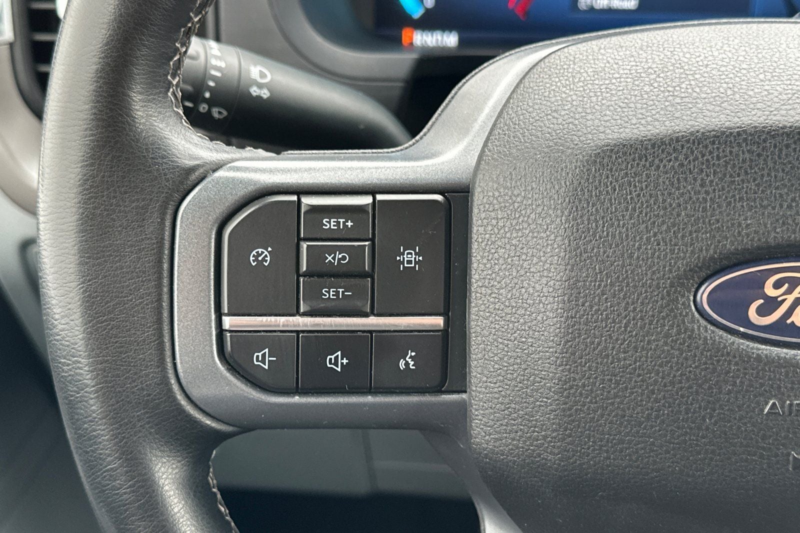 2024 Ford F-150 XLT 4WD