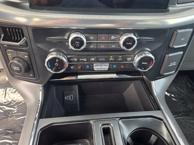 2025 Ford F-150 Lariat Super Crew 4WD