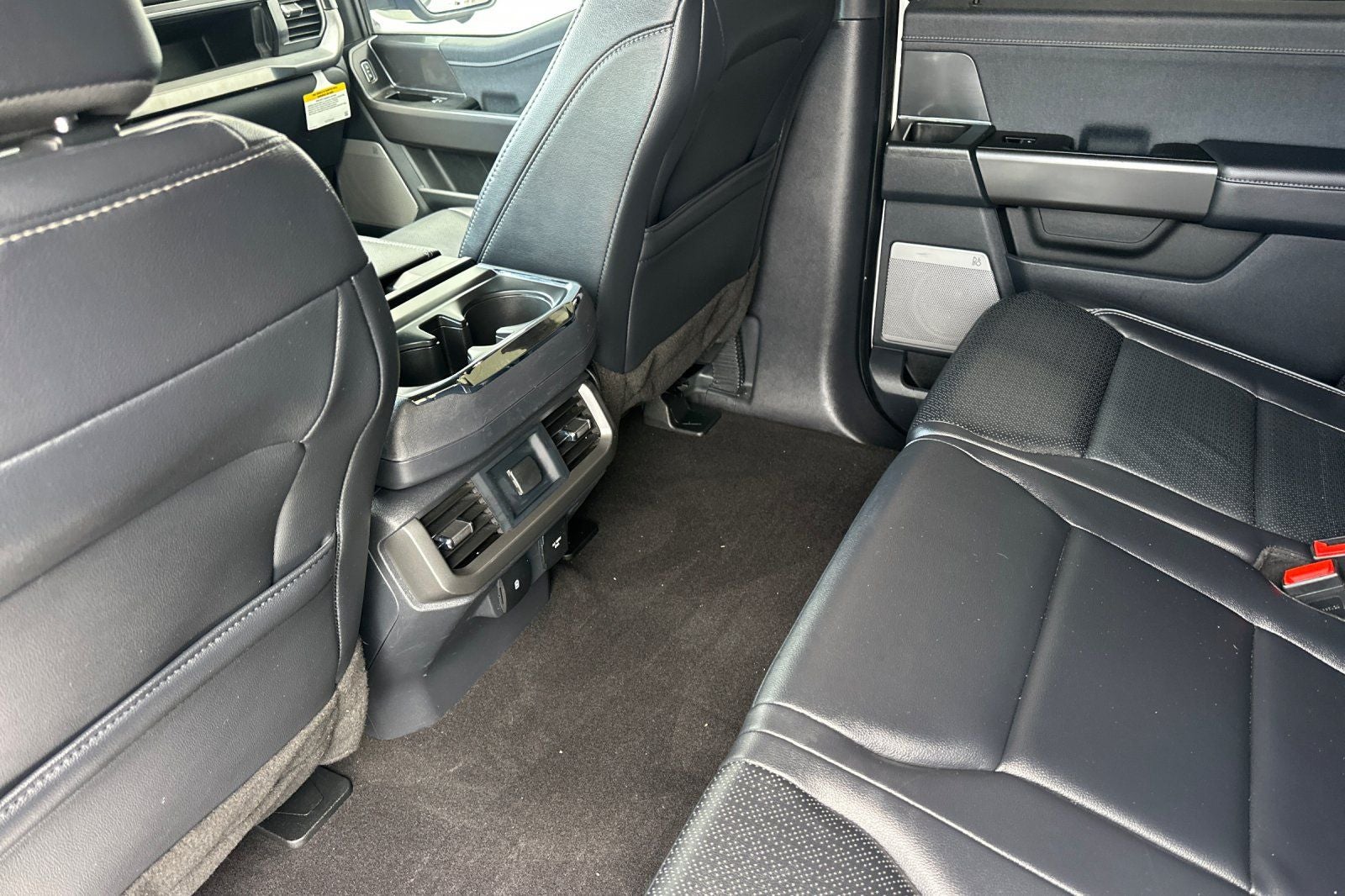 2024 Ford F-150 Lariat 4WD