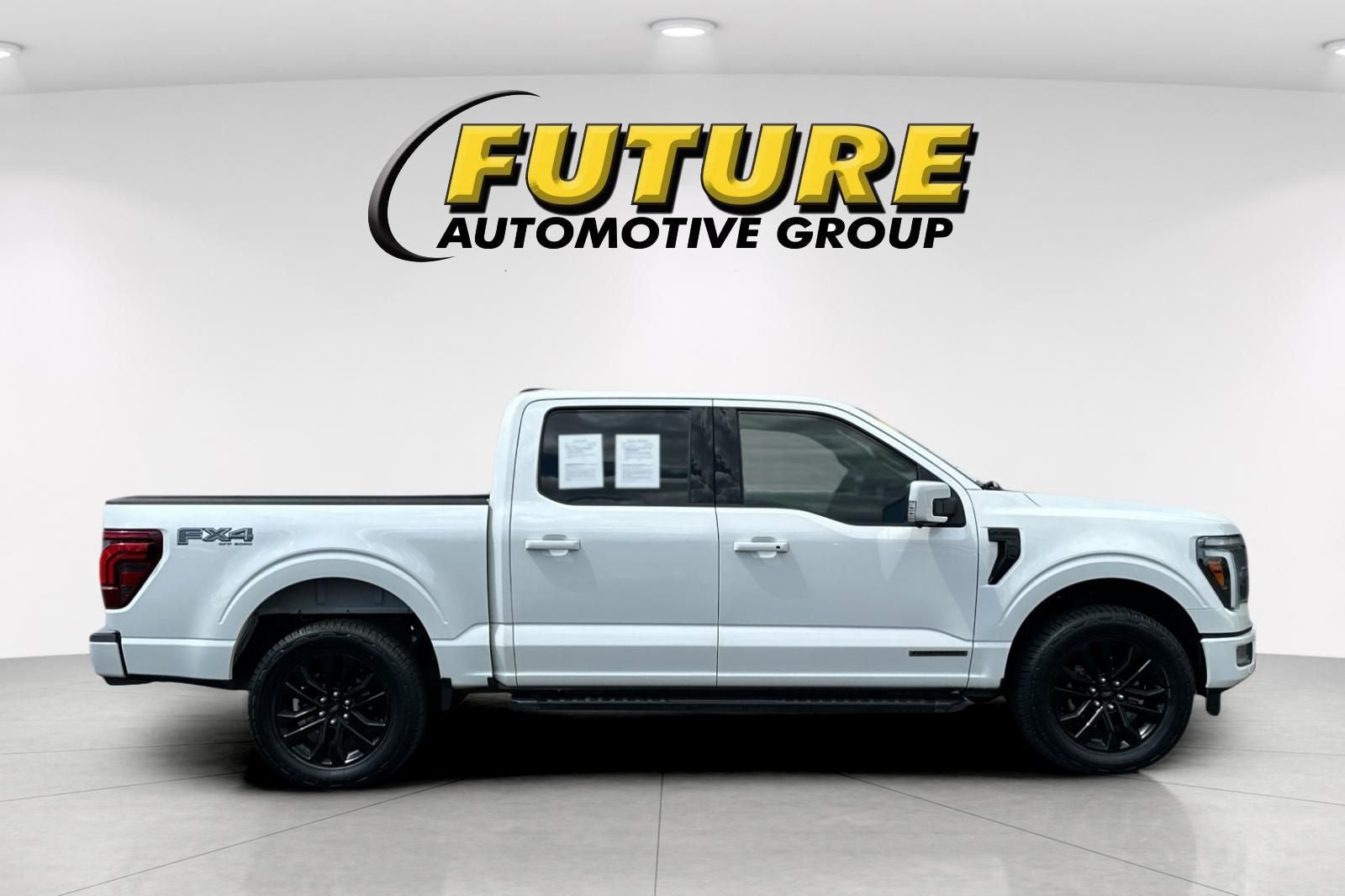 2024 Ford F-150 Lariat 4WD