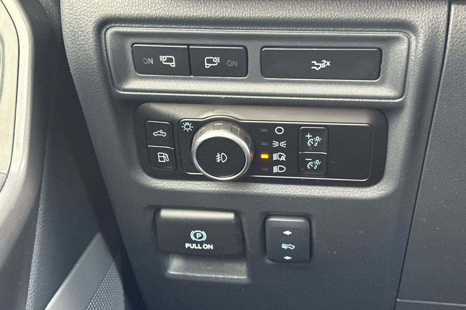 2024 Ford F-150 Lariat 4WD