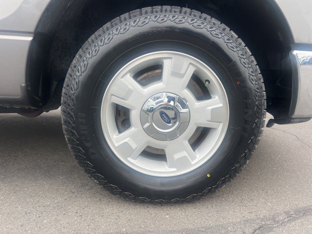 2013 Ford F-150 XLT Standard Cab RWD