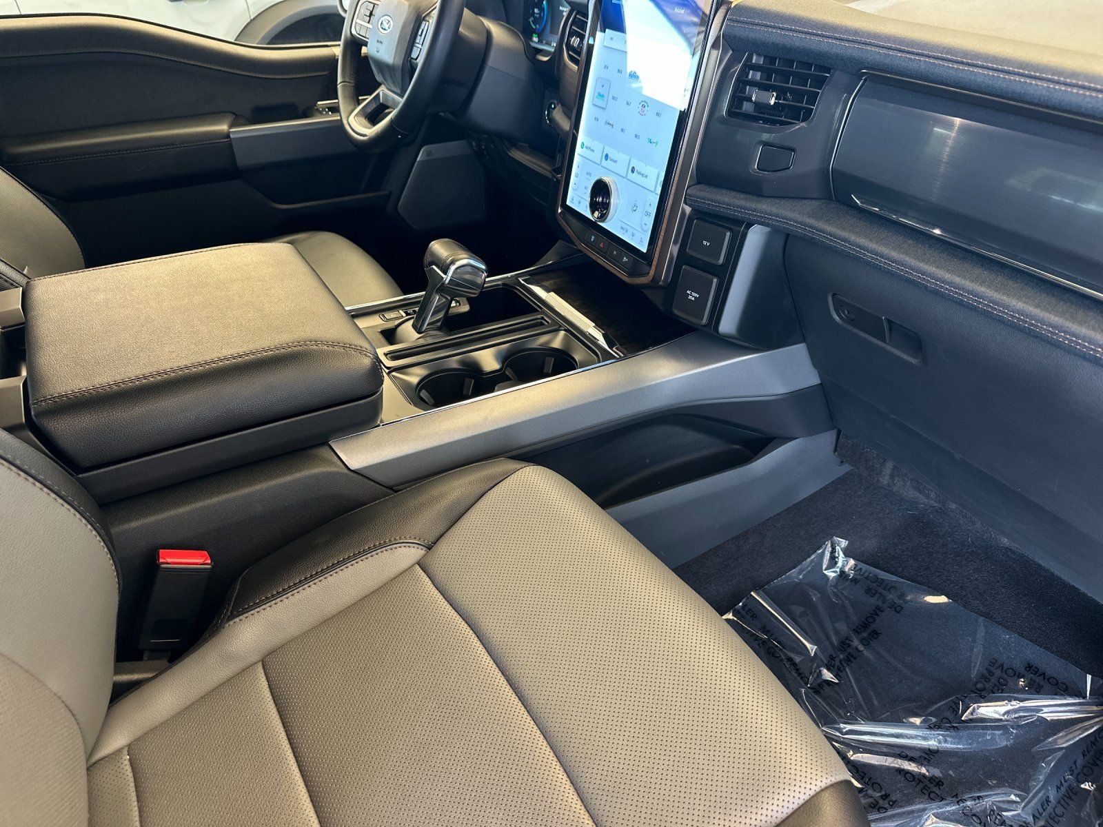 2023 Ford F-150 Lightning Lariat