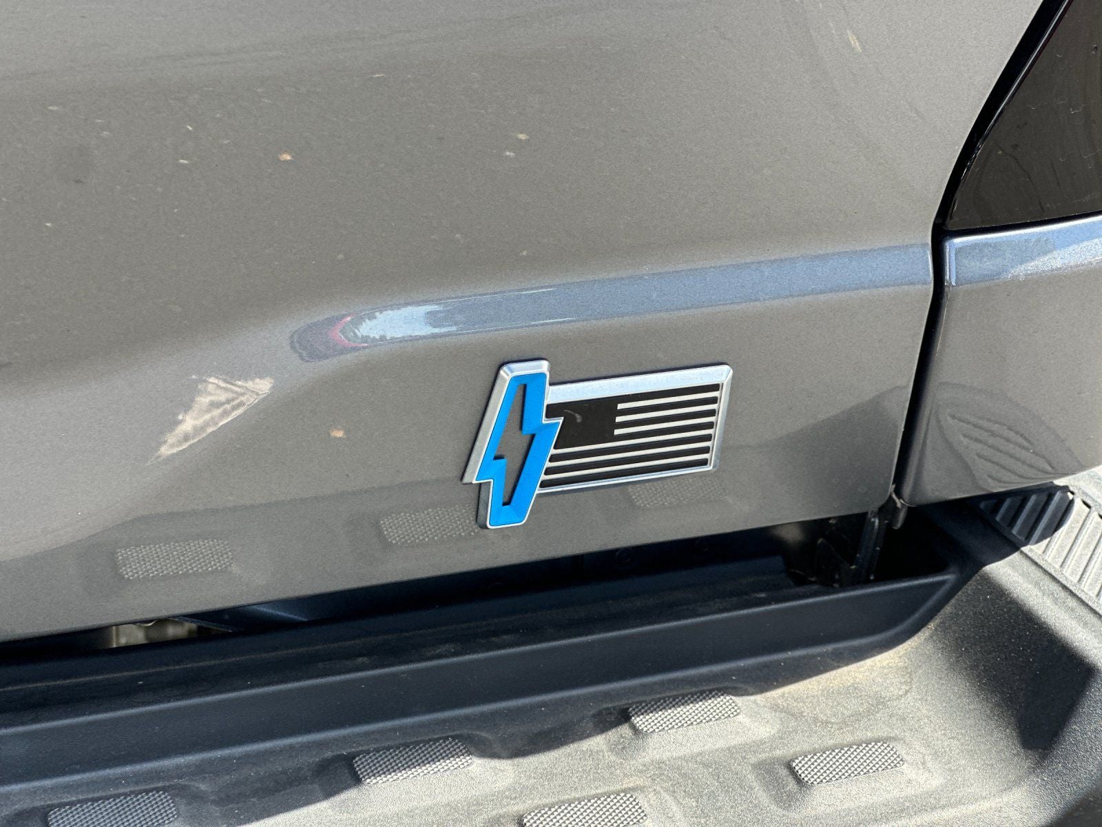 2023 Ford F-150 Lightning Lariat