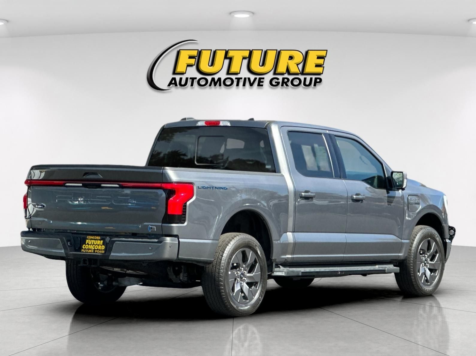 2023 Ford F-150 Lightning Lariat