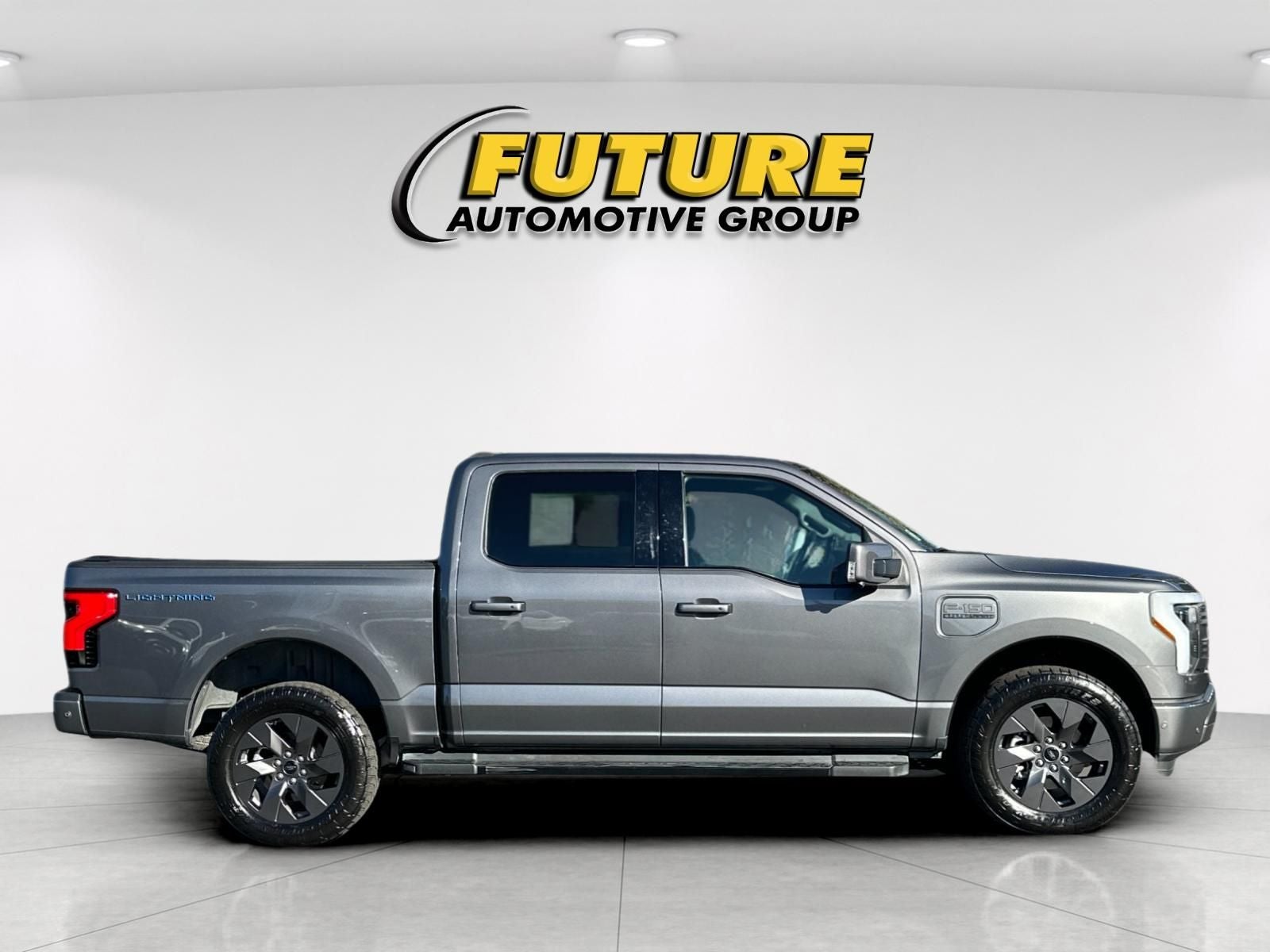 2023 Ford F-150 Lightning Lariat