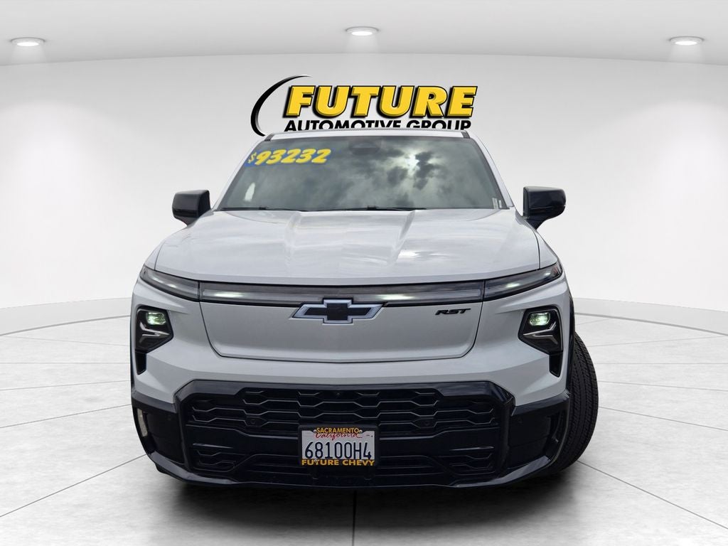 2025 Chevrolet Silverado EV RST