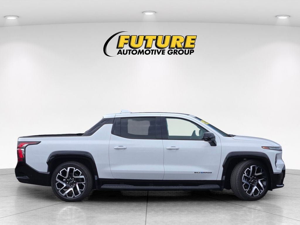 2025 Chevrolet Silverado EV RST