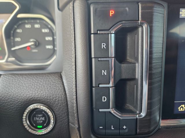 2021 GMC Yukon Denali 4WD w/Premium Package