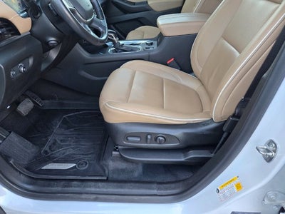 2022 Chevrolet Traverse Premier AWD W/ Navigation and Bose Audio