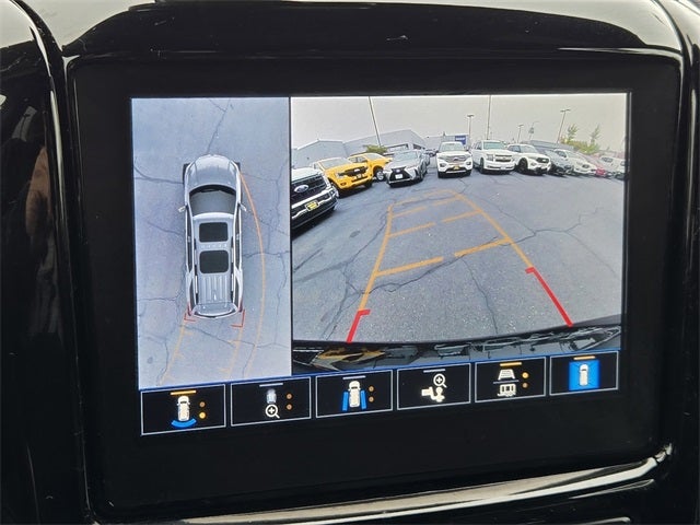 2023 Chevrolet Traverse Premier AWD w/Dual Panel Moonroof