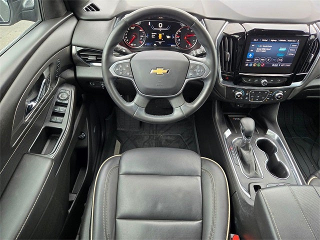 2023 Chevrolet Traverse Premier AWD w/Dual Panel Moonroof
