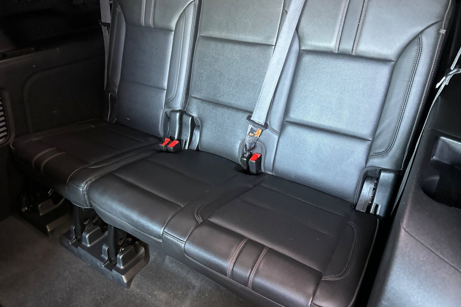 2021 Chevrolet Suburban RST
