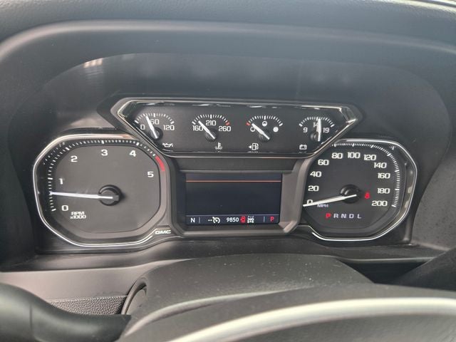 2023 GMC Sierra 2500HD SLT Crew Cab 4WD Only 10K Miles